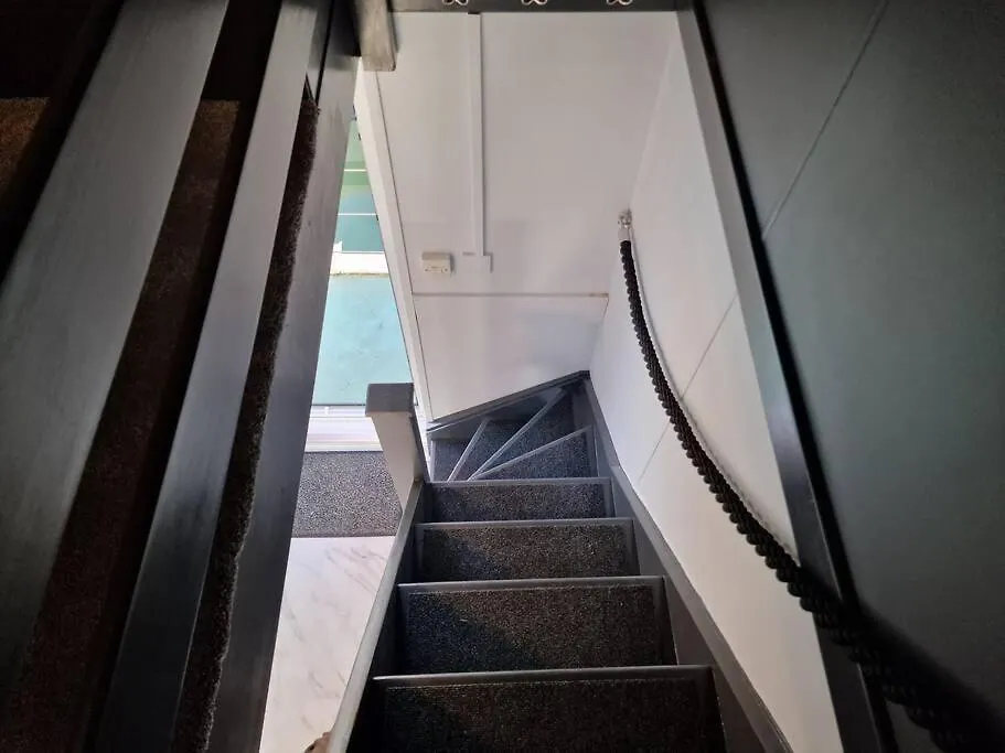 Sea Breeze In Brighton Marina With Free Parking Villa