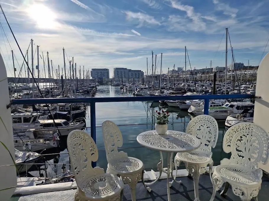 Holiday home Sea Breeze In Brighton Marina With Free Parking Villa